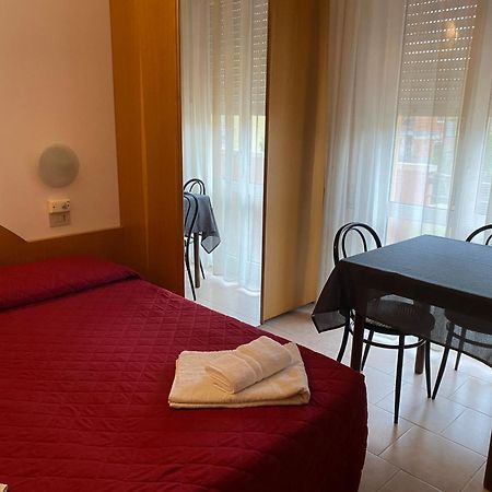 Hotel Picador Римини Экстерьер фото